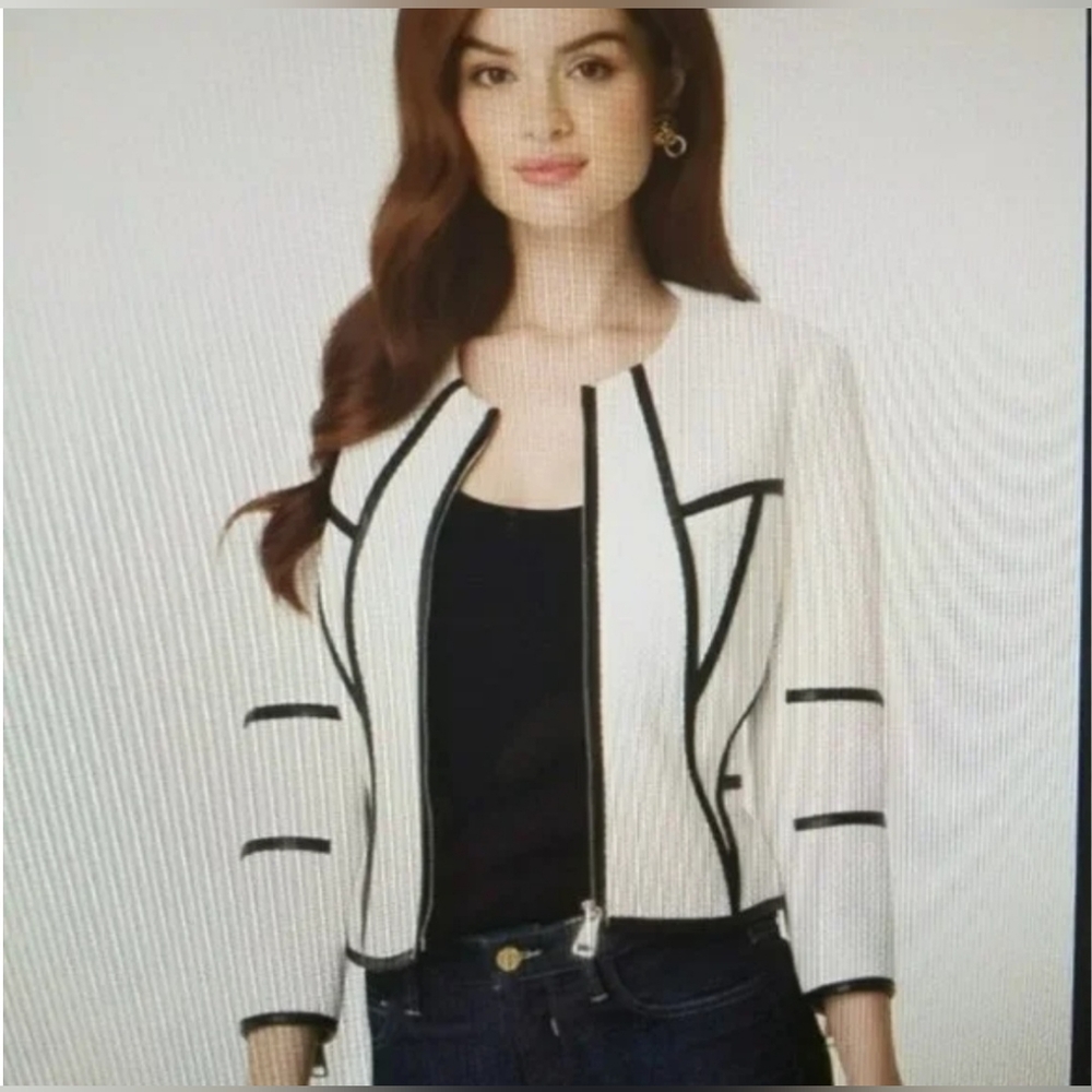Bebe White and Black Tailored Blazer with Modern Fit